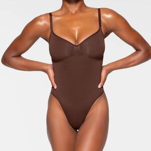 SKIMS seamless sculpt thong bodysuit cocoa dark brown thong sculpting L/XL new